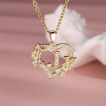 💛 GlowLuxe HeartBloom Initial Necklace – Custom Letter Gold Heart Pendant with Floral Design