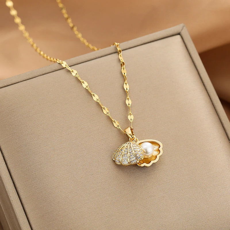 🌸 GlowCharm PearlShell – Openable Shell Pendant Necklace with Pearl