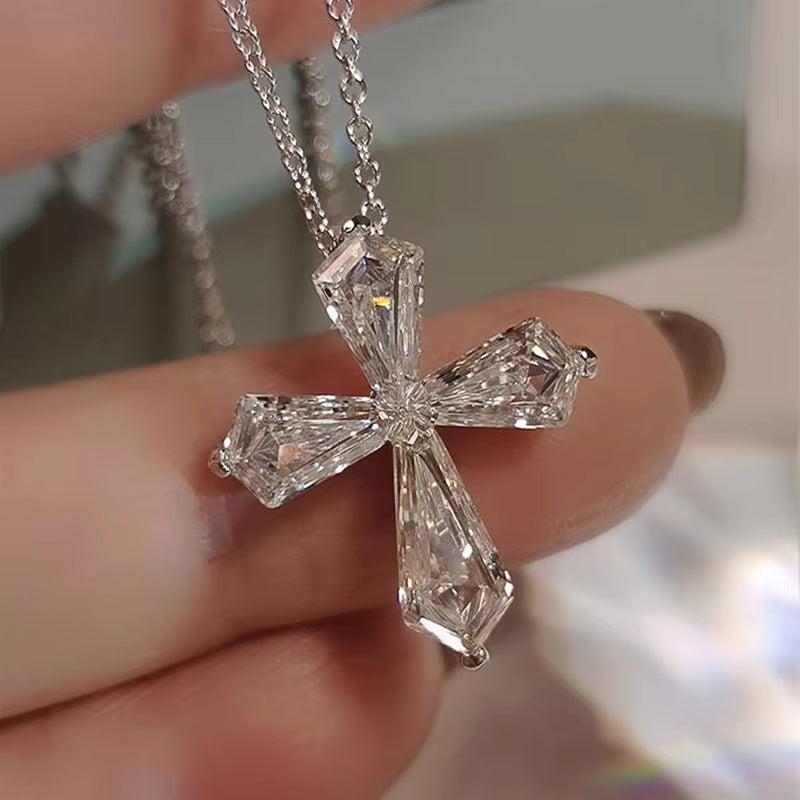 ✨ GlowCharm EleganceCross – Huitan Crystal-Encrusted Necklace for Women