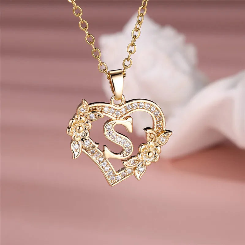 💛 GlowLuxe HeartBloom Initial Necklace – Custom Letter Gold Heart Pendant with Floral Design