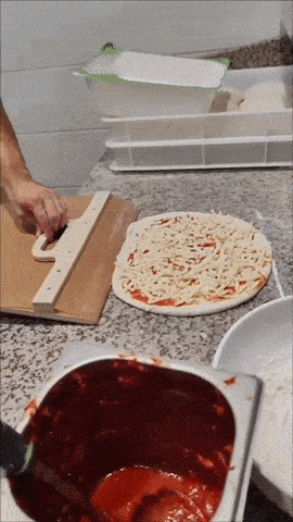 🍕 GlowKitchen SlideStone – Natural Wooden Sliding Pizza Peel