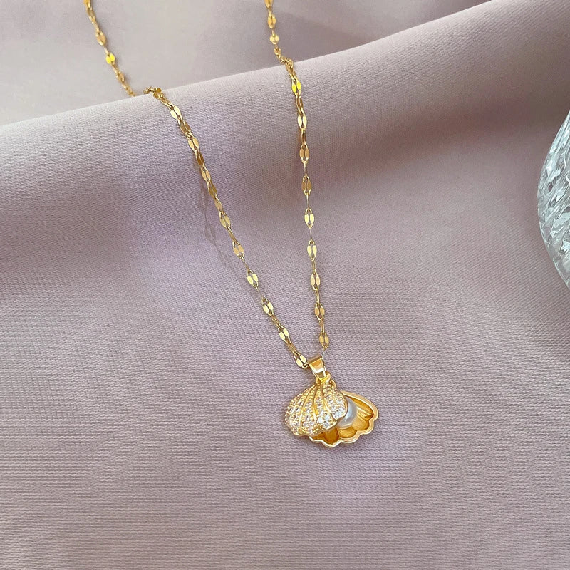 🌸 GlowCharm PearlShell – Openable Shell Pendant Necklace with Pearl