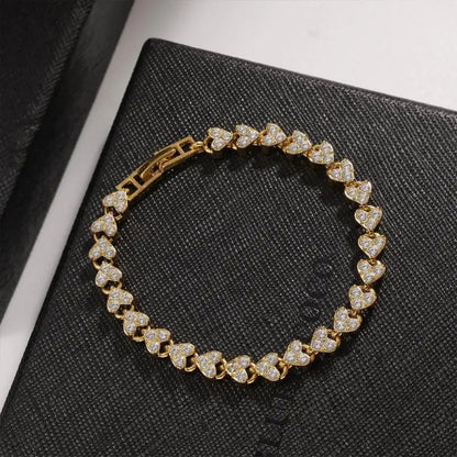 💎 GlowCharm LuxeLink – Roman Crystal Geometric Chain Bracelet