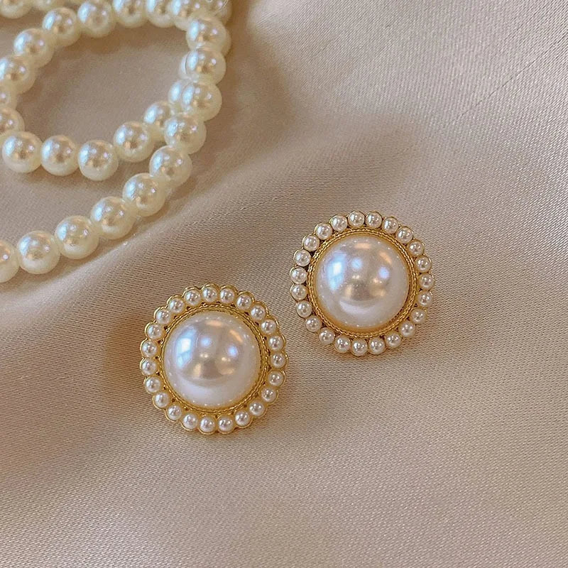 🌸 GlowLuxe BloomAura Earrings – Vintage-Inspired Luxury Flower Earrings