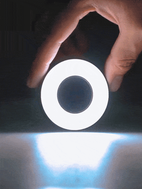 💡 GlowLite MagRing – Magnetic Clip-On Selfie Light for iPhone & Android