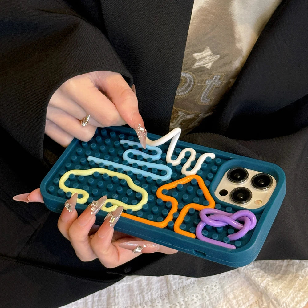 📱 GlowPlay FocusCase – Stress-Relieving Silicone Maze Phone Case for iPhone