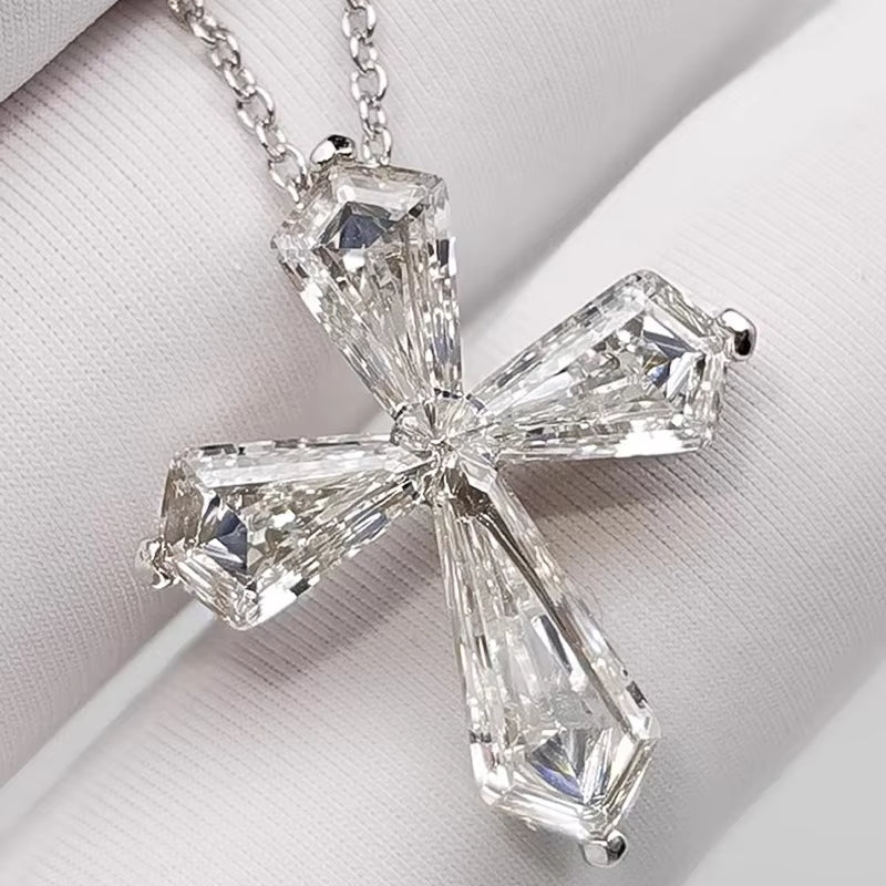 ✨ GlowCharm EleganceCross – Huitan Crystal-Encrusted Necklace for Women