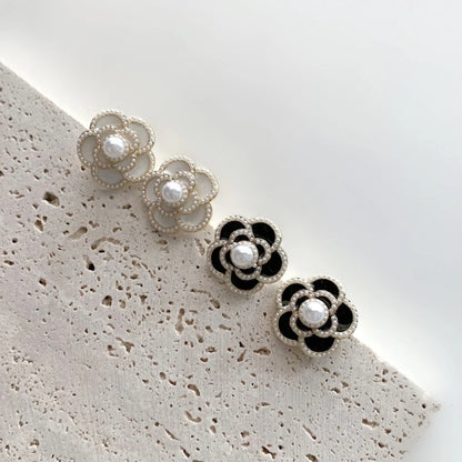 💎 GlowLuxe CamelliaDrop Earrings – Baroque-Inspired Rhinestone Classic Drops
