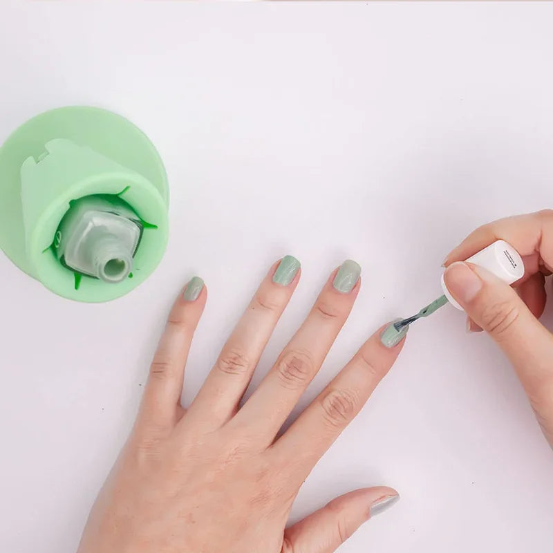 💅 GlowCare SteadyTip – Anti-Spill Silicone Nail Polish Holder