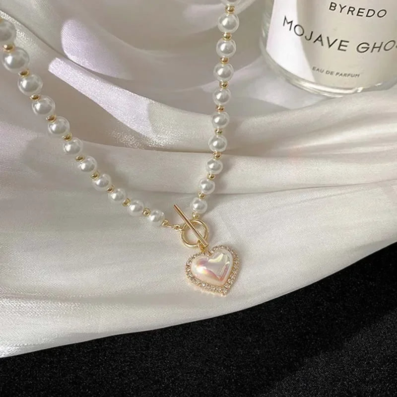 🤍 GlowLuxe PearlGrace Collar – Vintage-Inspired Imitation Pearl Clavicle Necklace