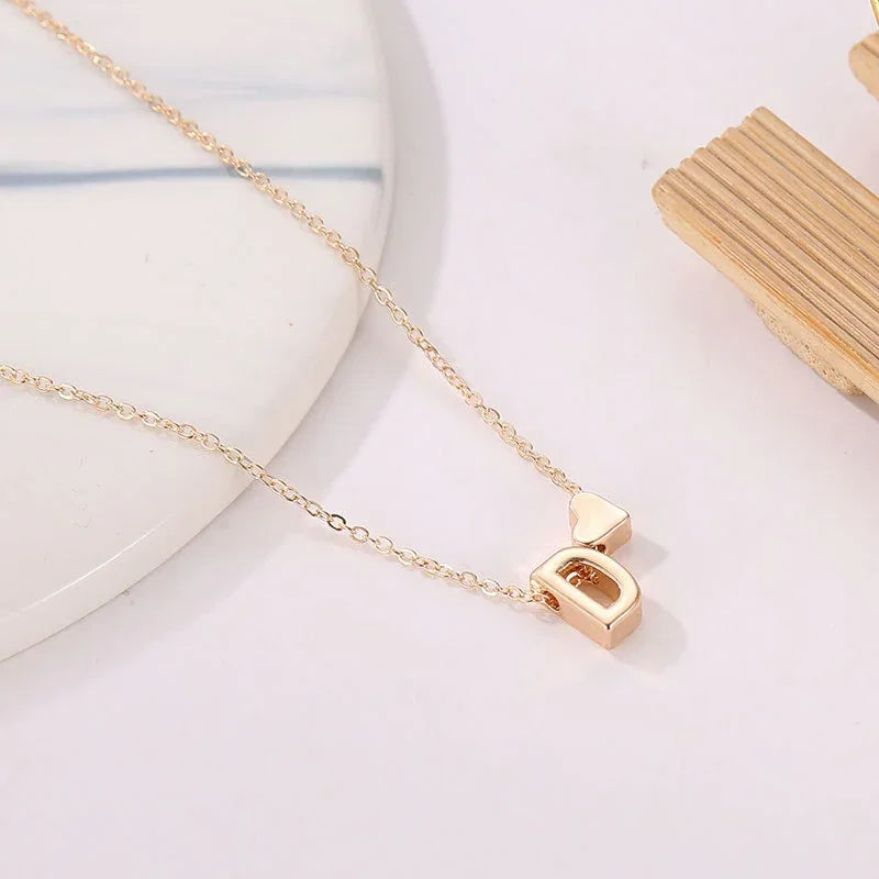 💛 GlowLuxe HeartMark Necklace – Gold Heart Pendant with Custom Initial