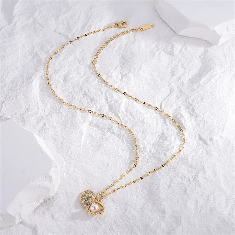 🌸 GlowCharm PearlShell – Openable Shell Pendant Necklace with Pearl