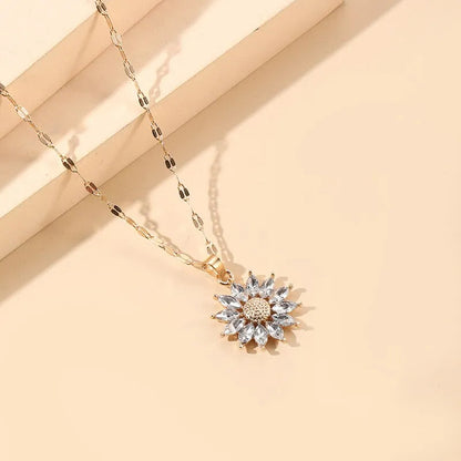 🌹 GlowLuxe BloomRadiance Necklace – Gold Flower Pendant with Zirconia Petals