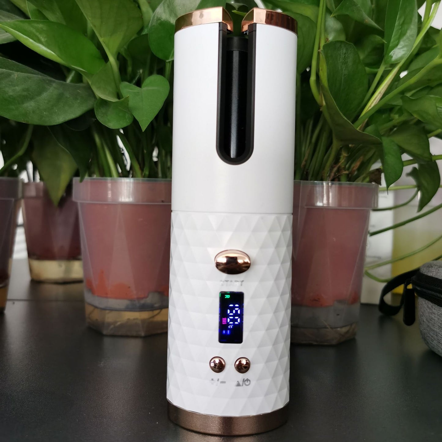 💁‍♀️ GlowStyle CurlEase Air – Cordless Automatic Hair Curler & Power Bank