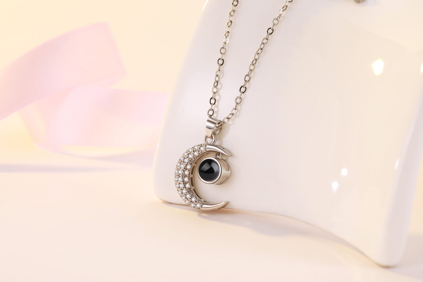 100 Languages I Love You Necklace New Creative Star Moon Decoration Short Leather Rope Clavicle Necklace for Women