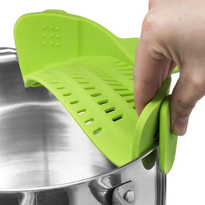 GlowKitchen ClipDrain – Universal Silicone Clip-On Pot Strainer