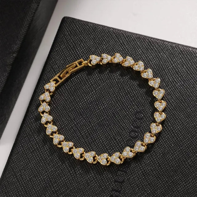 💎 GlowCharm LuxeLink – Roman Crystal Geometric Chain Bracelet