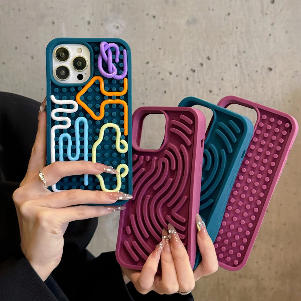 📱 GlowPlay FocusCase – Stress-Relieving Silicone Maze Phone Case for iPhone