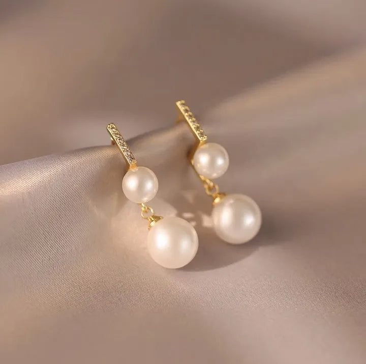 🌸 GlowLuxe BloomAura Earrings – Vintage-Inspired Luxury Flower Earrings